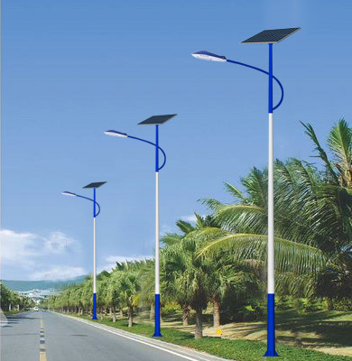 沙雅太阳能路灯.jpg